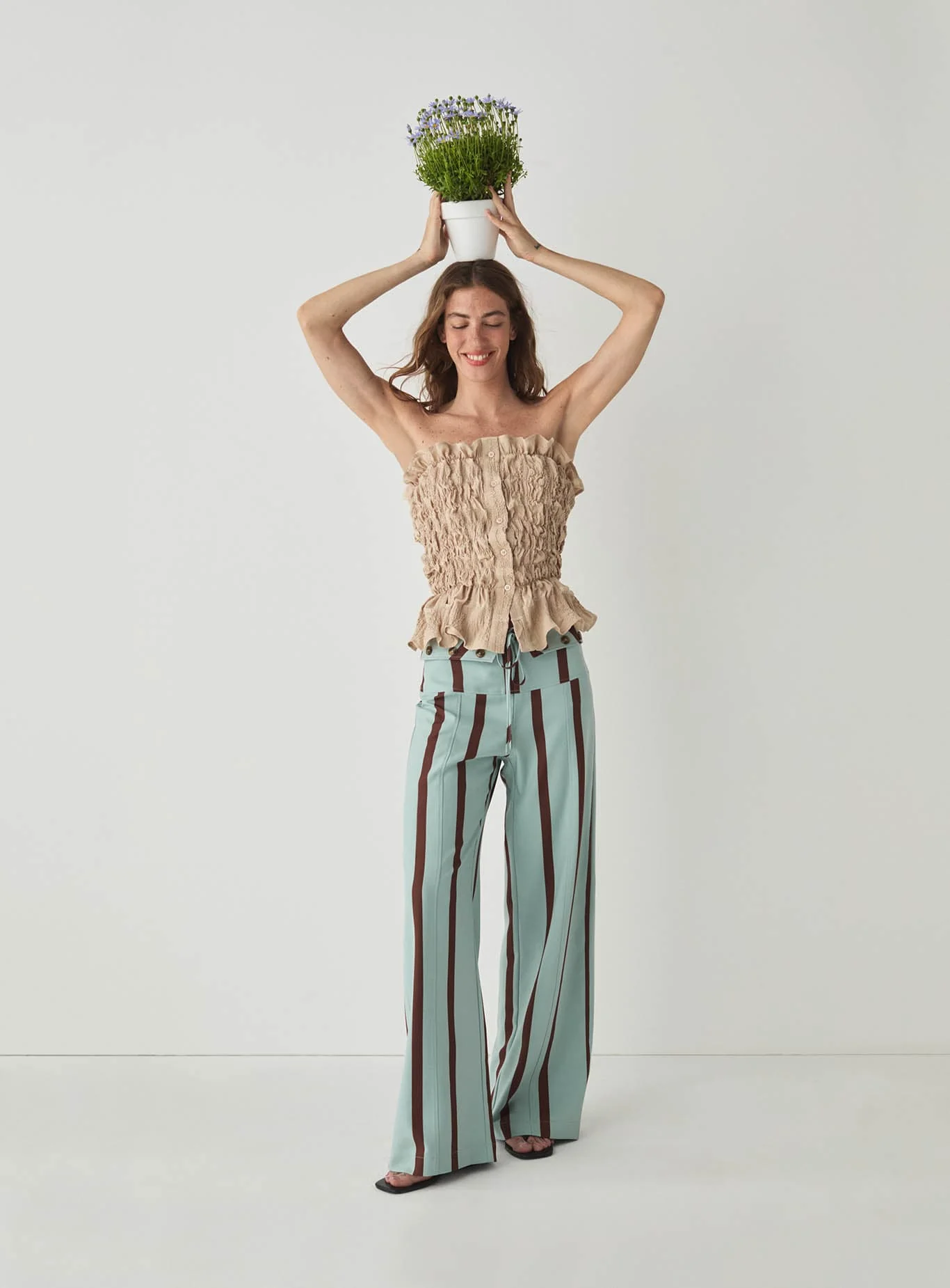 SUSAN SAND STRAPLESS TOP - Image 5